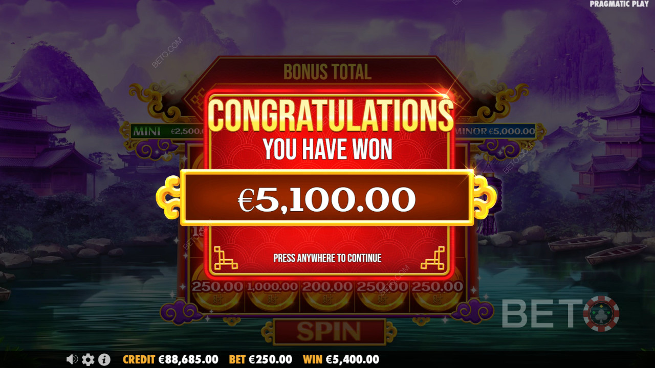 Выиграйте 10 000x вашу ставку в видеослоте Chests of Cai Shen!