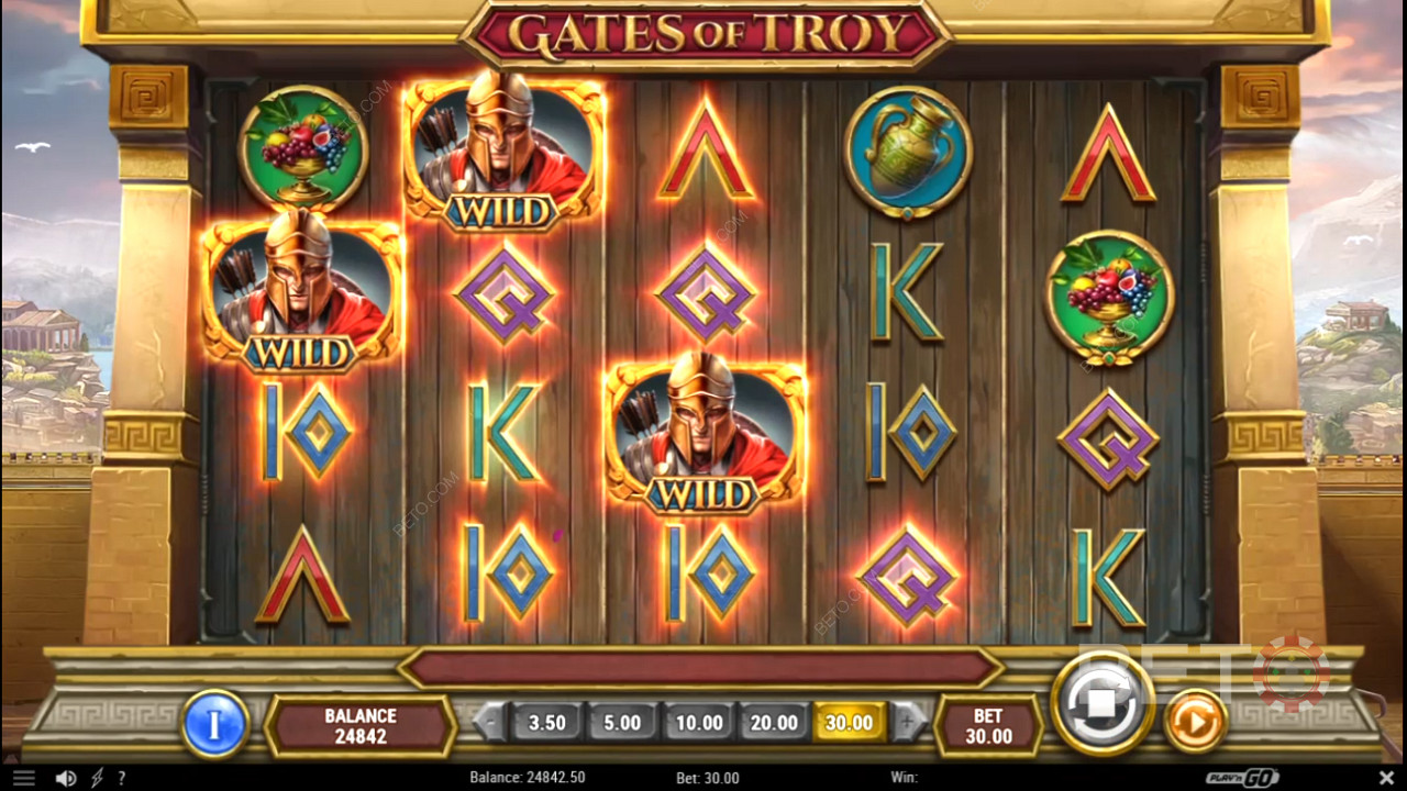 Дикие символы имеют высокие выплаты в игровом автомате Gates of Troy